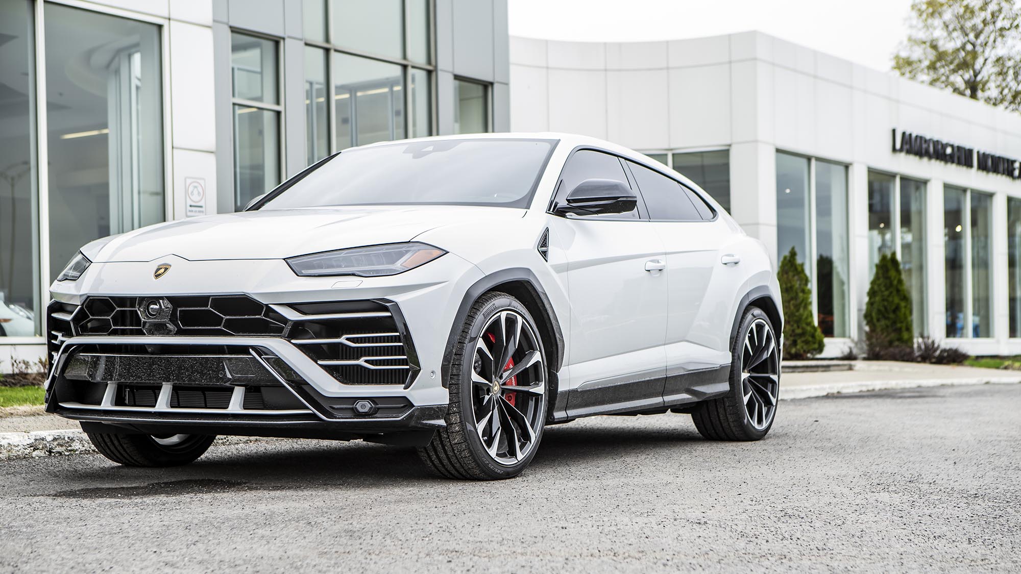 Urus Vanguard Luxury Rentals