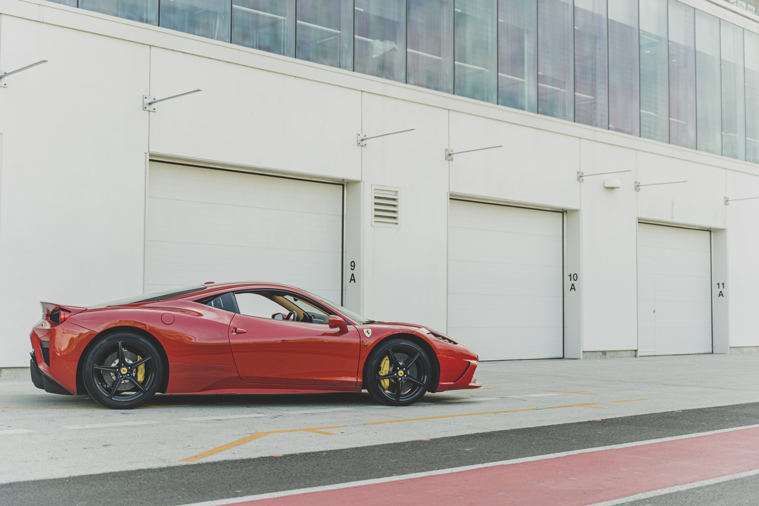 Rent a Ferrari Italia Red
